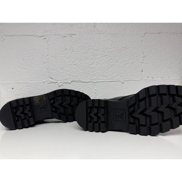 Louis Vuitton Calfskin Logo Embossed Territory Ranger Boots Black Size 37.5 NWB - Picture 4 of 4